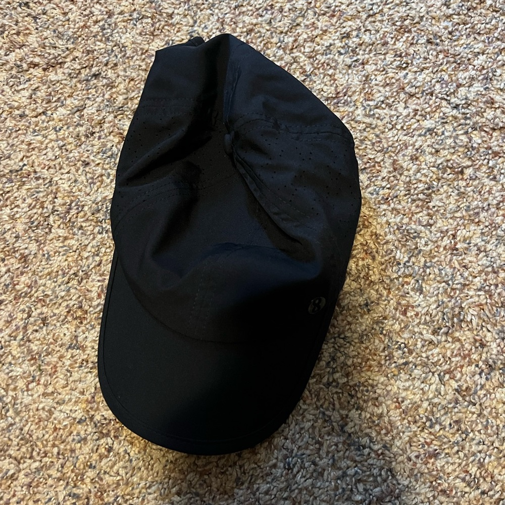 Layer 8 workout hat